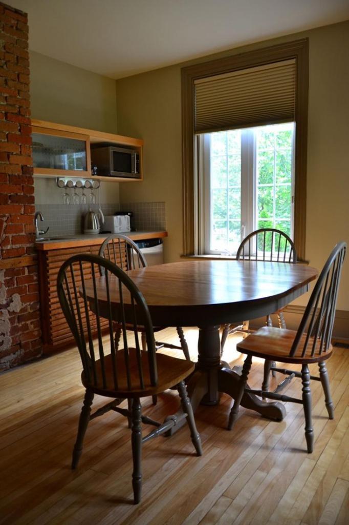 The White House Bed & Breakfast Perth Ngoại thất bức ảnh